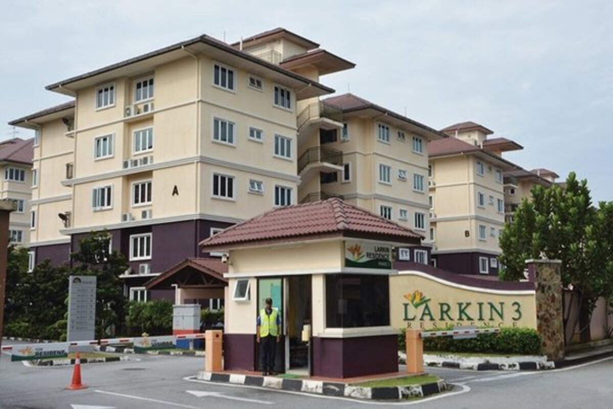 view_Larkin_residence_3